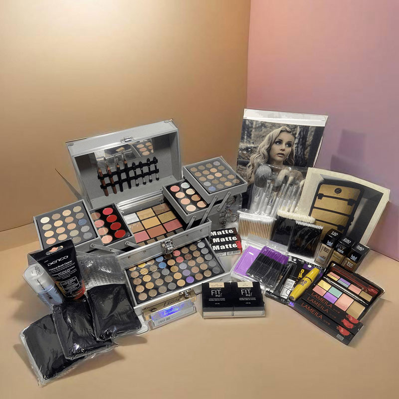 eb advanced makeup artistry kit 01